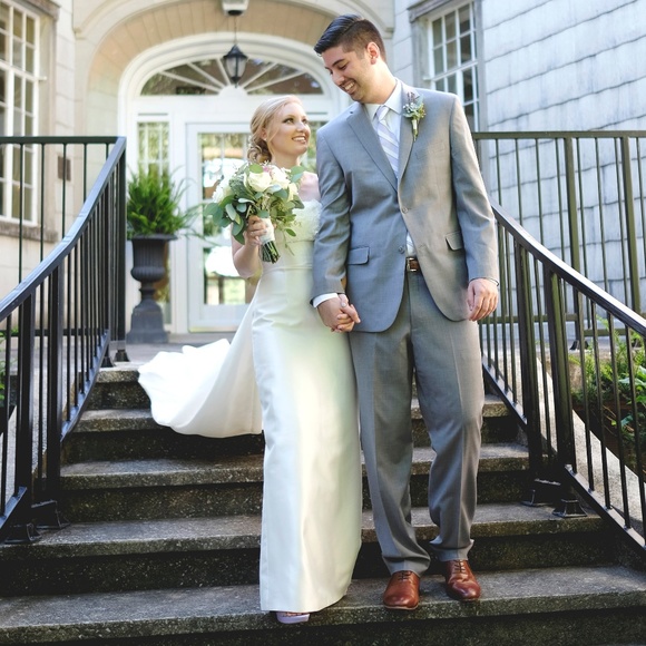 Meet Your Posher - Picture 2 of 8